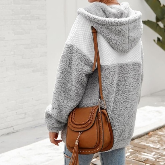 🛍 Teddy Cozy Jacket - Picture 2 of 7